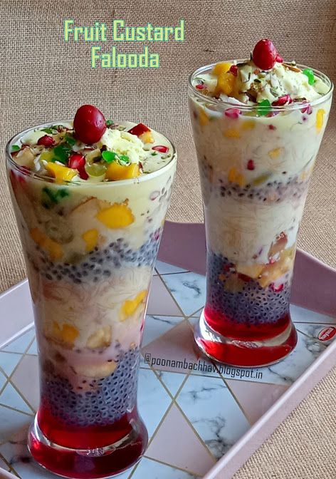 Jello Custard, Fruit Custard Recipe, Falooda Recipe, Coconut Ladoo, Fruit Custard, Rose Syrup, Custard Recipe, Fruit Cream, Cake Cafe