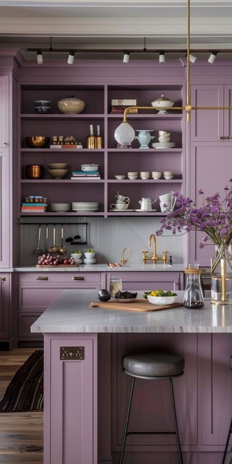 Moody Homes, Purple Kitchen Cabinets, Plum Kitchen, Lavender Kitchen, Pink Kitchens, Dreamy Kitchens, Purple Kitchen, Cottage Retreat, English Room