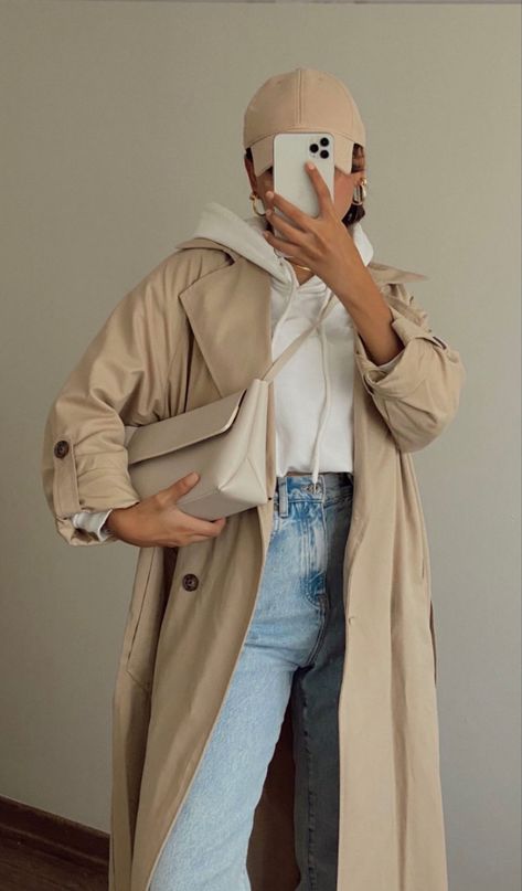 Beige Trench Coat Outfit, Trench Outfit, Trench Coat Beige, Trench Beige, Raincoat Outfit, Winter Coat Outfits, Ny Outfits, Trench Coat Outfit, Casual Outfit Inspiration