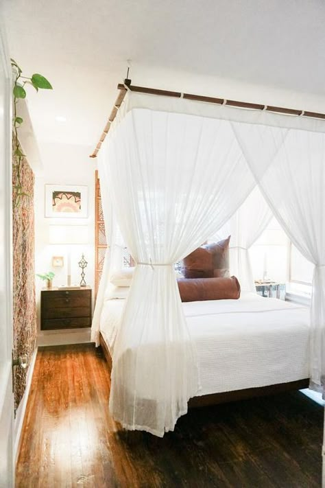 Canopy Bedroom, Bed Canopy, Romantic Bedroom, Plywood Furniture, Canopy Bed, Mosquito Net, Bedroom Layouts, Elegant Home Decor, Contemporary Bedroom