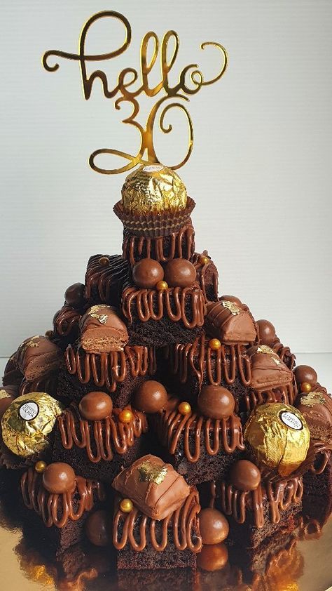 dhanishbakes on Instagram: OUR BEST SELLER ⭐ Brownies tower 💫 A perfect gift for your loved ones ! Will definitely be a favourite choice for chocolates and brownies… Brownies For Birthday, Brownie Tower Ideas, Brownie Photography, Brownie Stack, Brownie Tower, Mixed Personalities, Birthday Brownie, Decorated Brownies, Birthday Cake Alternatives