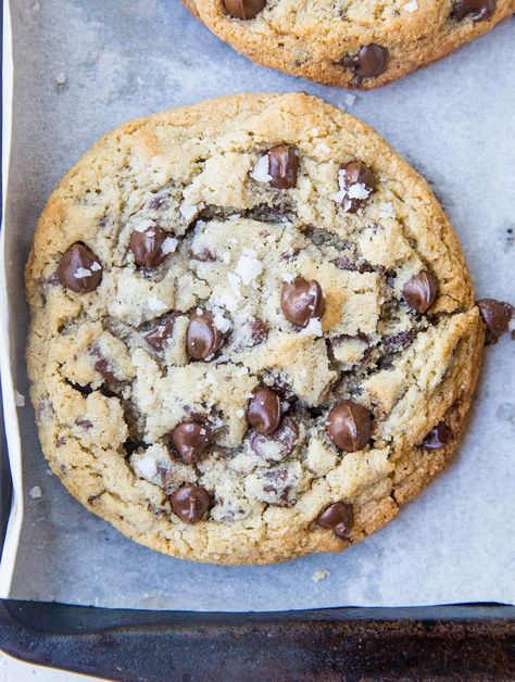 Essen, Sugar Free Chocolate Chip Cookies, Low Carb Chocolate Chip Cookies, 1000 Calorie, Paleo Chocolate Chip Cookies, Keto Cookie Recipes, Keto Chocolate Chip Cookies, Keto Chocolate Chips, Choc Chip Cookies