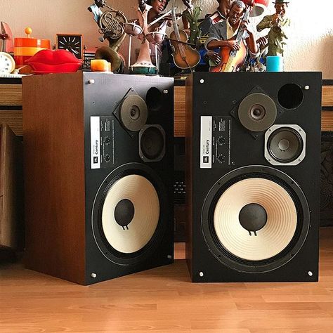 ZAK MORGAN (@zak_morgan) • Instagram photos and videos Jbl L100, Studio Music Room, Jbl Speakers, Speaker Plans, Vintage Speakers, Monitor Speakers, Good Old Times, Diy Speakers, Audio Design