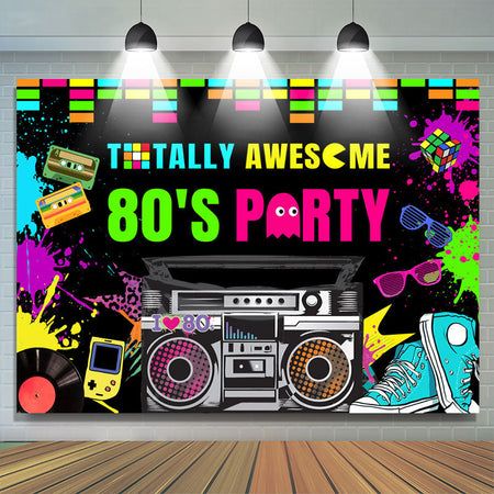 80s Party Backdrop Ideas, 80s Party Decorations For Adults, Hip Hop 2000, 2000 Party Theme Early 2000s, 2000 Party Theme, 2000s Party Decorations, Dance Party Decorations, Early 2000s Party, 80s Dance