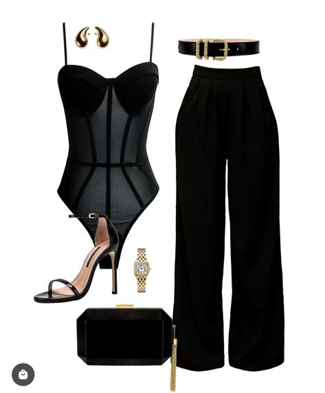 Unique Party Outfits, Mafia Woman Outfits, Boss Woman Outfits, Black And Gold Outfit Parties, Mafia Outfit Ideas, Seductive Style Outfit, Mafia Women Outfits, Mafia Wife Outfit, Classy Goth Aesthetic