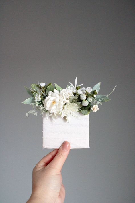 Pocket boutonniere,Flower accessories,Rustic boutonnieres,Greenery boutonniere,Groom,Groomsmen,Woodland wedding,White boutonnieres by EveliUa on Etsy Woodland Wedding Flowers, Greenery Boutonniere, Boutonniere White, Pocket Boutonniere, White Peonies Bouquet, White Boutonniere, Rustic Boutonniere, Groomsmen Boutonniere, Bridal Bouquet Flowers