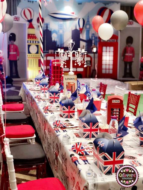 Loving the fun photo booth props at this London/England Birthday Party!! See more party ideas and share yours at CatchMyParty.com #catchmyparty #london #londontheme #londonbirthdayparty #travelbirthdayparty #londonthemetablesettings #londontablesettings #boybirthdayparty London Theme Parties, British Themed Parties, Paddington Bear Party, British Tea Party, England Party, Uk Parties, British Party, Royal Tea Parties, London Theme