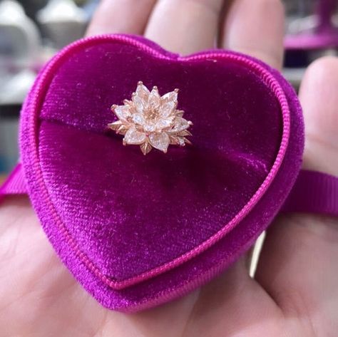 Lotus Engagement Ring, Lotus Flower Ring, Lotus Ring, Cute Engagement Rings, Dream Engagement Rings, Pretty Rings, Unique Engagement, Fantasy Jewelry, Girly Jewelry