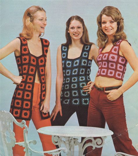 Croquis, Waistcoat Pattern, Ärmelloser Pullover, Bohemian Crochet, Hippie Crochet, 60s 70s Fashion, Vintage Crochet Patterns, 60s And 70s Fashion, 70s Inspired Fashion