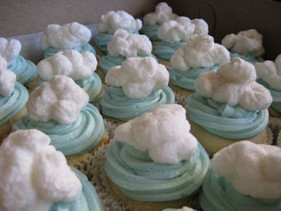 A Cake Story: Airplanes in the Skies Sky Themed Food, Airplane Cakes, Marshmallow Clouds, Airplane Cupcakes, Airplane Cookies, Plane Party, Cloud Cupcakes, Airplane Cake, Cake Story