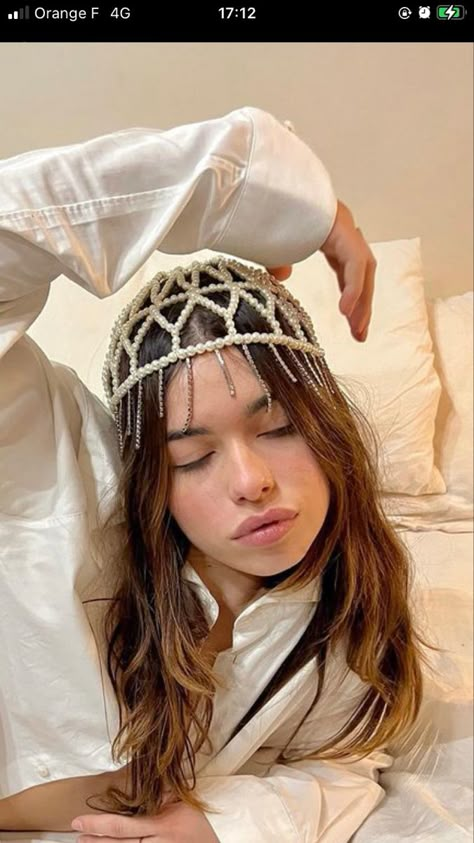 70s Headpiece, Beaded Head Piece, Beaded Headband Diy, Headpiece Outfit, Crochet Headpiece, Pearl Hat, Look Hippie Chic, Beaded Headpiece, Beaded Hat