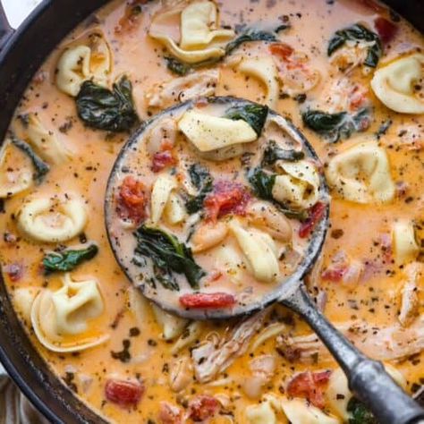 Creamy Tuscan Garlic Tortellini Soup | The Recipe Critic Soup Meals, Garlic Tortellini, Tuscan Tortellini, Best Soups, Tuscan Garlic Chicken, Chicken Tortellini Soup, Tuscan Soup, Chicken Tortellini, Tortellini Recipes