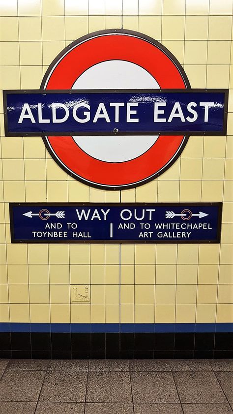 Choose your way out ⬅️➡️  #aldgate #east #london #londonunderground #thetube #thisislondon #londonsigns #tubesigns #visitlondon #instalondon #welovelondon #londonsouvenirs #mylondonsouvenirs Whitechapel London, Pub Night, London Underground Train, Underground Train, London Underground Stations, London Sights, London Souvenirs, East End London, London Tube