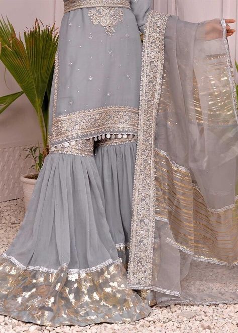 Farshi Gharara Pakistani Simple, Net Gharara Designs, Gharara Pakistani Simple, Farshi Gharara Pakistani, Garara Design, Chiffon Gharara, White Gharara, Organza Gharara, Gharara Pakistani