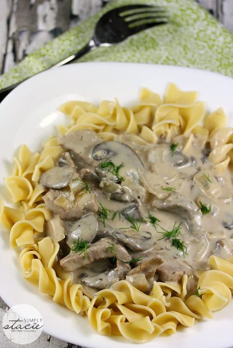 Slow Cooker Beef Stroganoff - A classic recipe made with a creamy mushroom sauce, steak and served over a bed of tender egg noodles. A family favorite! Venison Stroganoff, Stroganoff Beef, Beef Stroganoff Crockpot, Venison Steak, Slow Cooker Beef Stroganoff, Chicken Stroganoff, Buttered Noodles, Stroganoff Recipe, Venison Recipes