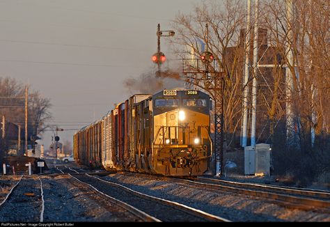 RailPictures.Net Photo: CSXT 3089 CSX Transportation (CSXT) GE ES44AC at Deshler, Ohio by Robert Butler Public Transportation Photography, Csx Transportation, Bnsf Trains, Deltic Locomotive, Csx Locomotives, Ohio Usa, Public Transportation, Transportation, Ohio