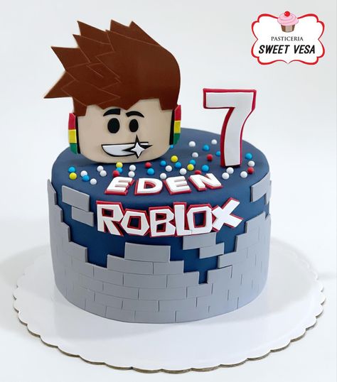 Roblox cake Roblox Cake Design For Boys, Roblocks Cake Ideas, Roblox Number Cake, Roblox Birthday Party Ideas Cakes, 7th Birthday Cake Boys, Roblox Cake Ideas For Boys, Roblox Pasta, Tort Roblox, Roblox Cake Boys