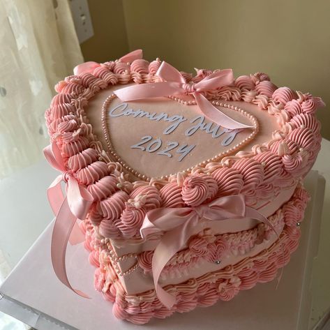 Coming July 2024🎀 Cake details: 4 layer 8 inch red velvet cake with vanilla buttercream and caramel filling #yyccakes #babyshowercake #yycheartcake #heartcakes Velvet Cake Design, Red Velvet Cake Design, 2024 Cake, Caramel Filling, Heart Cakes, Pj Party, Mini Cakes Birthday, Vanilla Buttercream, Velvet Cake