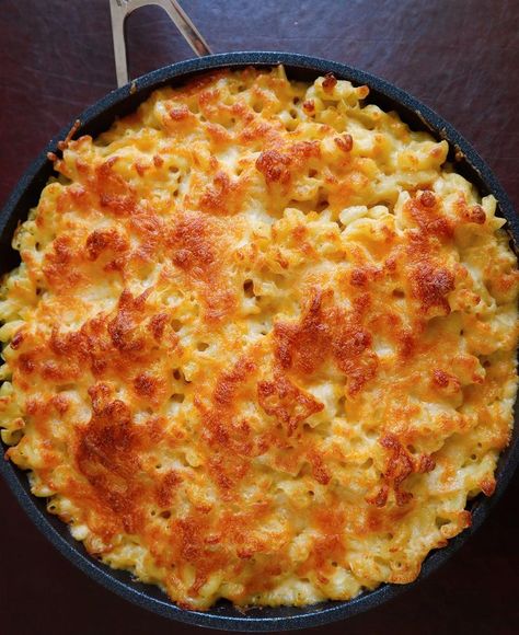 Mac And Cheese Aesthetic, Cheese Aesthetic, Cheese Food, Wallpaper Computer, Food Babe, Food Therapy, Food Wallpaper, Yummy Comfort Food, Think Food