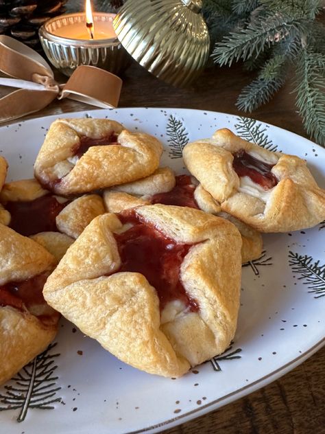 Literally the easiest sugar plum cheese danish and the perfect starbucks copycat. Beginner friendly and easy to throw together in minutes for breakfast or a sweet treat. Read more at madebycaitlin.com Sugar Plum Danish Starbucks, Sugar Plum Danish, Sugar Plum Cheese Danish, Plum Danish, Danish Recipe, Croissant Dough, Plum Jam, Cheese Danish, Danish Food