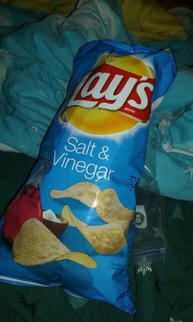 And its all mine! Salt and Vinegar Chips man. Admit it for a second there life seemed a little easier Salt Vinegar Chips, Salt And Vinegar Chips Aesthetic, Catherine Core, Chips Aesthetic, Salt And Vinegar Chips, Vinegar Chips, Redeeming 6, Summer Basket, Lays Chips