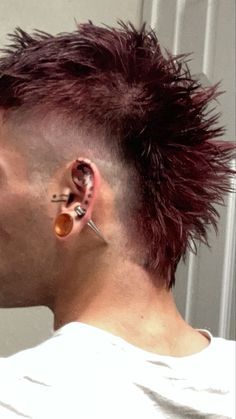 Womens Mohawk Short, Spikey Mohawk, Short Liberty Spikes, Semi Mohawk, Mowhak Hairstyle Mens, Mullet Hawk, Short Mohawk Hairstyles, Color Mullet, Skater Mullet