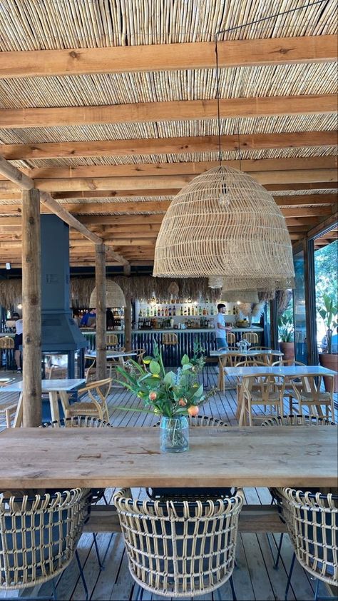 Boho Style Bar Restaurant, Boho Style Restaurants, Boho Beach Restaurant, Boho Style Restaurant Design, Beach Vibe Coffee Shop, Beach Themed Restaurant, Tulum Restaurant Design, Boho Style Restaurant, Cafe By The Beach