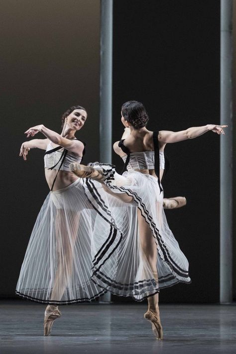 Lauren Cuthbertson, Yasmine Naghdi, Wayne Mcgregor, Ballet Images, The Royal Ballet, Shall We Dance, Ballet Photography, Ballet Class, Royal Ballet