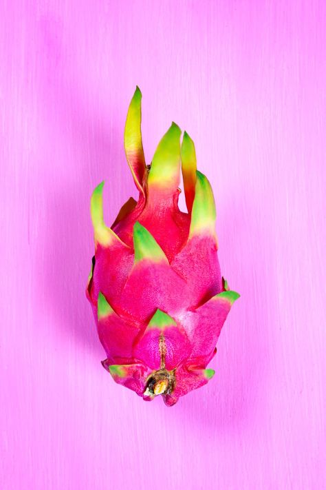 Dragon Fruit Benefits, Pitaya Smoothie, Fruit Nutrition, Nice Cream Recipe, Buah Naga, Thanh Long, Natural Food Coloring, Fruit Wallpaper, Fruit Photography