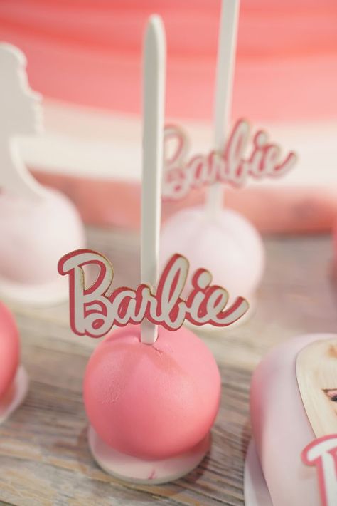 Barbie Cake Pops, Barbie Cake Designs, Pink Cake Pops, Barbie Birthday Cake, Barbie Theme Party, Barbie Box, Adoption Party, Barbie Birthday Party, Barbie Theme