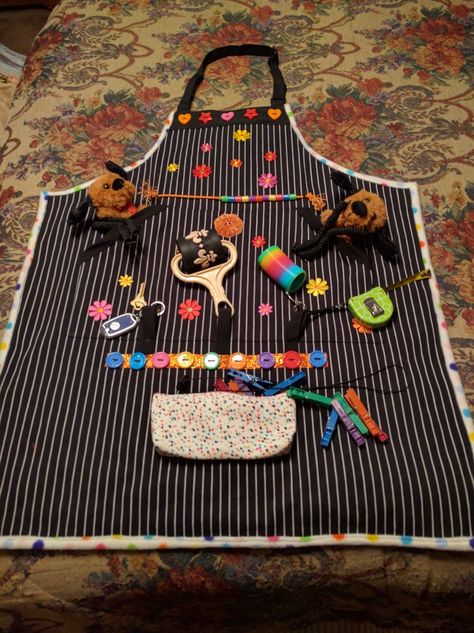 Fidget Apron, Fidget Ideas, Sensory Items, Fidget Quilts, Nursing Home Activities, Mahjong Set, Sensory Crafts, Sensory Blanket, Fidget Blankets