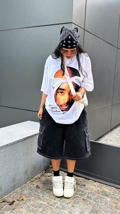 Berlin Fashion Street, Street Style Outfits Casual, Hypebeast Fashion, Selling Clothes, The Capital, Fall Fashion Trends, Trending Tshirts, Outfits Casual, Street Style Outfit