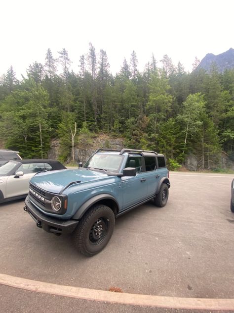 blue grey ford bronco in montana Blue Ford Bronco, Blue Bronco, Blue Bronco Aesthetic, Light Blue Bronco, Ford Bronco Aesthetic, Bronco Car, Dream House Aesthetic, Grey Car, Bronco Sports