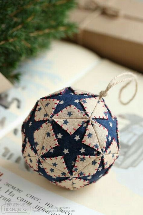 Sewn Christmas Ornaments, Heirloom Ornaments, Fabric Balls, Folding Origami, Folded Fabric Ornaments, Quilted Ornaments, Quilted Christmas Ornaments, Piece Of Paper, Ornament Tutorial