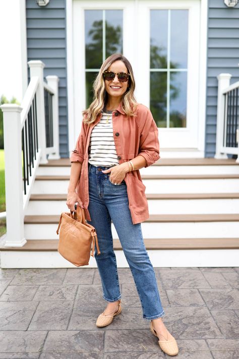 Madewell Fall Jeans - Pumps & Push Ups Madewell Fall 2022, Early Fall Casual Outfits, Jcrew Fall 2024, Madewell 2022, Early Fall Outfits Work, Fall Jackets 2023, Fall Jean Outfits, Spring Mom Outfits, Petite Curvy Outfits