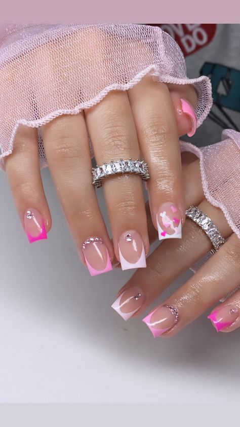 Short Pink Nail Ideas Acrylic, Barbie Nails Square Short, Cute French Tip Short Nails, Pink To White French Tip, Summer Nail French Tip Designs, Short Square Acrylic Nails Pink And White Ombre, Short Acrylic Tips, Valentines French Tips Nails, Short Pink French Tip Nails With Hearts