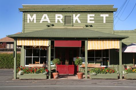 Yountville, Californiacountryliving Vintage Store Fronts Facades, Farm Store Exterior, Small Country Store, Gift Shop Exterior, General Store Ideas, General Store Ideas Small Towns, Vintage Store Fronts, Cute Store Fronts, Mercantile Store Ideas