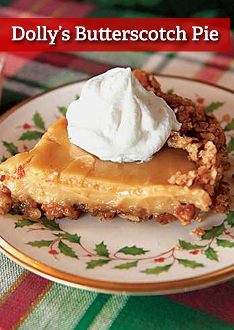 This delicious butterscotch pie is one of Dolly Parton's favorite holiday desserts.  Click through for the recipe! Dolly Parton Recipes, Butterscotch Pie Recipe, Easy Holiday Desserts Christmas, Holiday Desserts Thanksgiving, Butterscotch Recipes, Desserts Thanksgiving, Butterscotch Pie, Favorite Holiday Desserts, Holiday Desserts Christmas