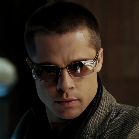 Brad Pitt Mr Smith, John Smith Brad Pitt, Brad Pitt Avatar, Brad Pitt Mr And Mrs Smith, Brad Pitt Profile Pic, Old School Hairstyles, Brad Pitt Meet Joe Black, Brad Pitt Sunglasses, Smith Sunglasses