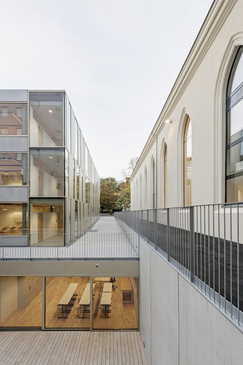 Extension of the Lycée Français and Renovation of the Studio Molière / Dietmar Feichtinger Architectes | Netfloor USA Architecture Addition Extensions, Santiago De Compostela, Building Extension Architecture, Old Building Renovation, Historical Building Renovation, Architecture Extension, School Renovation, Architecture Renovation, Building Extension