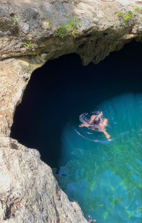 Cenote Picture Ideas, Mexico Summer Aesthetic, Central America Aesthetic, Mexico Beach Aesthetic, Tropical Beach Aesthetic, Tulum Mexico Aesthetic, Cancun Aesthetic, Cancun Mexico Aesthetic, Tulum Aesthetic