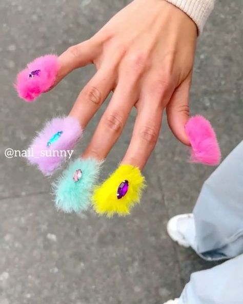 NAILGASTIC on Instagram: "Fluffy glam @nail_sunny . . . . #fluffynails #nailgastic #crazynails #editorialnails #nailswag #nailsofinstagram #nailstutorial #nailvideos #nailsart #crazynailart #nailartdesign #craftynails #fabricnail #nailartswag #nailartvideos #nailartaddicted #nailartofinstagram #nailforphotoshoot #nailsonforms #polygelnails" Fluffy Nails, Fuzzy Nails, Nail Sunny, Season Nails, Crazy Nail Art, Polygel Nails, Crazy Nails, Nail Art Videos, Press Ons