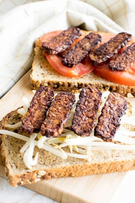 Air Fryer Tempeh, Tempeh Bacon Recipe, Balsamic Tofu, Tofu Bacon, Tempeh Bacon, Tofu Recipes Vegan, Tempeh Recipes, Bacon In The Oven, Vegan Bacon