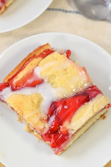 Cherry Bars with Glaze Maraschino Cherry Bars Recipe, Boston Cream Poke Cake, Almond Frosting, Cherry Glaze, Cherry Bars, Brunch Bar, Canned Cherries, Caramel Apple Pie, Appetizers Easy Finger Food