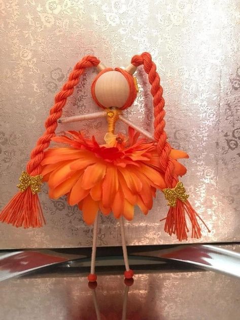 Fairy Diy Crafts, Diy Yarn Dolls, Dolls Handmade Diy, Fairy Art Dolls, Yarn Dolls, Bendy Doll, Doll Diy Crafts, Fairy Crafts, Clothespin Dolls