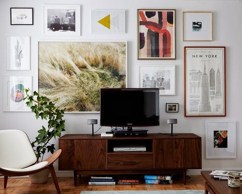 95 Ways to Hide or Decorate Around the TV, Electronics, and Cords How To Decorate Around A Tv, Wall Behind Tv, Art Arrangement, Tv Gallery Wall, Decor Around Tv, Tv Wall Decor, Tv Decor, Home Cinema, Living Room Tv Wall