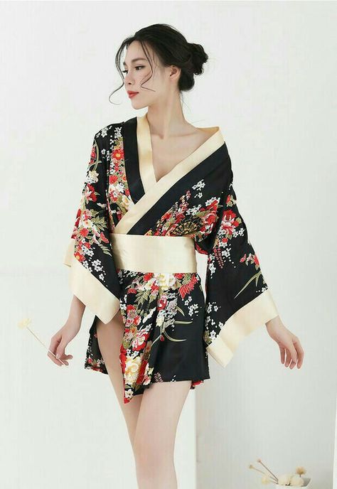 Pijamas Women, Kimono Dressing Gown, Traditional Japanese Kimono, Kimono Floral, Mode Kimono, Kimono Yukata, Comic Con Cosplay, Pacific Islands, Womens Kimono