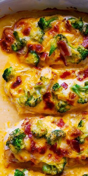 This easy Baked Ranch Chicken with Broccoli and Bacon is a one-pan meal made in a casserole dish. Minimal clean-up.  Perfect for busy weeknight dinners, as meal prep, or to freeze.  Only 6 ingredients.  30-40 minutes to make.  Low-carb, high protein recipe. #lowcarb #chicken #chickenbake #chickenbreasts #chickenbreast #ranchchicken #broccolichicken #baconchicken #bacon #broccoli #ranch #chicken #recipe Easy Baked Ranch Chicken, Ranch Chicken Recipe, Chicken Breast Recipes Dinners, High Protein Recipe, Chicken With Broccoli, Bacon Broccoli, Pan Dishes, Baked Ranch Chicken, Broccoli Bacon