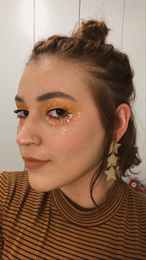 Festival Make Up, Vibrant Makeup, Bold Makeup Looks, Bold Makeup, Festival Makeup, Eye Makeup Art, Glowy Makeup, Glitter Makeup, Makeup Techniques