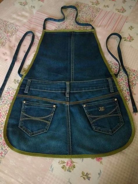 Återvinna Jeans, Artisanats Denim, Denim Bag Patterns, Denim Bag Diy, Denim Crafts Diy, Apron Sewing Pattern, Blue Jeans Crafts, Denim Apron, Denim Projects